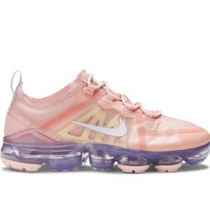 Nike Women’s Air VaporMax Bleached Coral Sneakers size 7